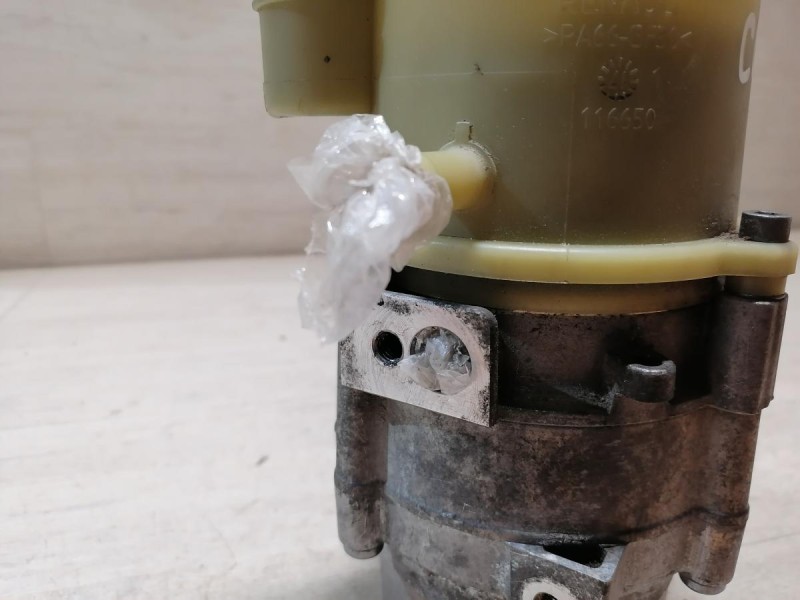 Sandero №18 насос эгур