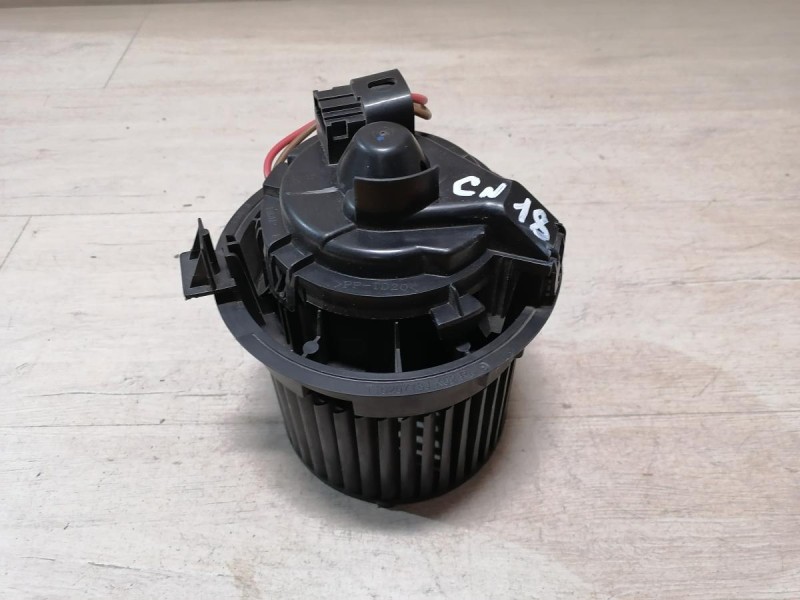 Sandero №18 моторчик печки