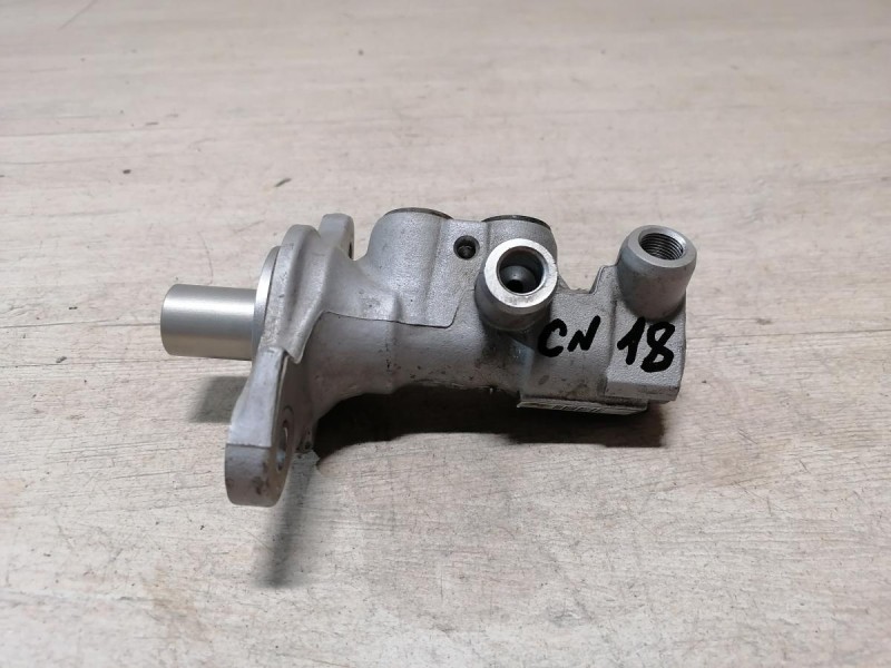 Sandero №18 цилиндр тормозной главный