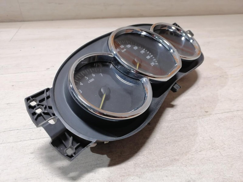 Sandero №18 панель приборов