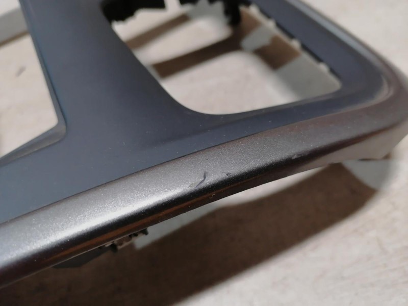 Sandero №18 рамка под магнитолу 1 дин