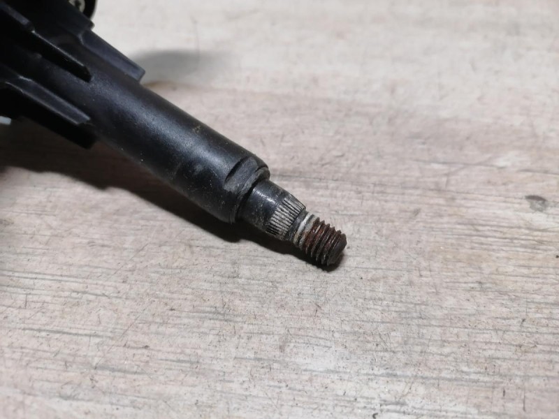 Sandero №18  моторчик заднего дворника