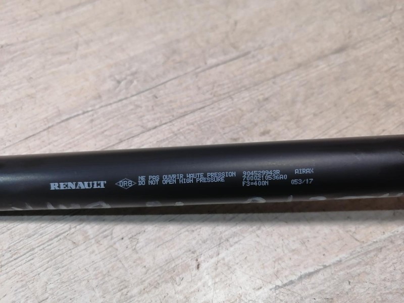 Sandero №18 амортизатор крышки багажника