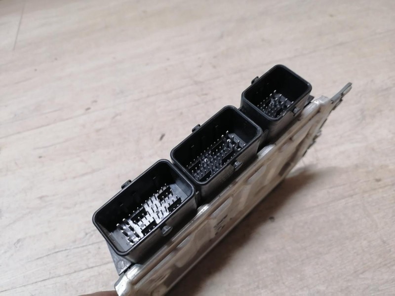 Sandero №18 блок управления двигателем эбу двс мозги