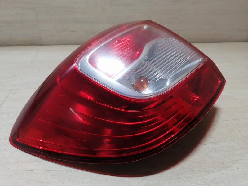 Sandero №18 фонарь левый