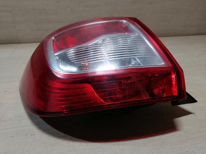 Sandero №18 фонарь левый