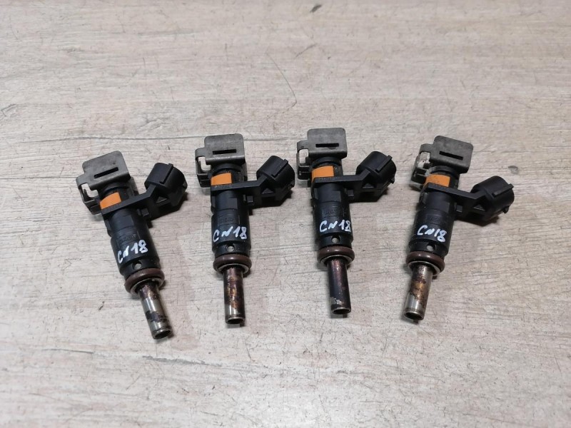 Sandero №18 форсунка топливная H4M