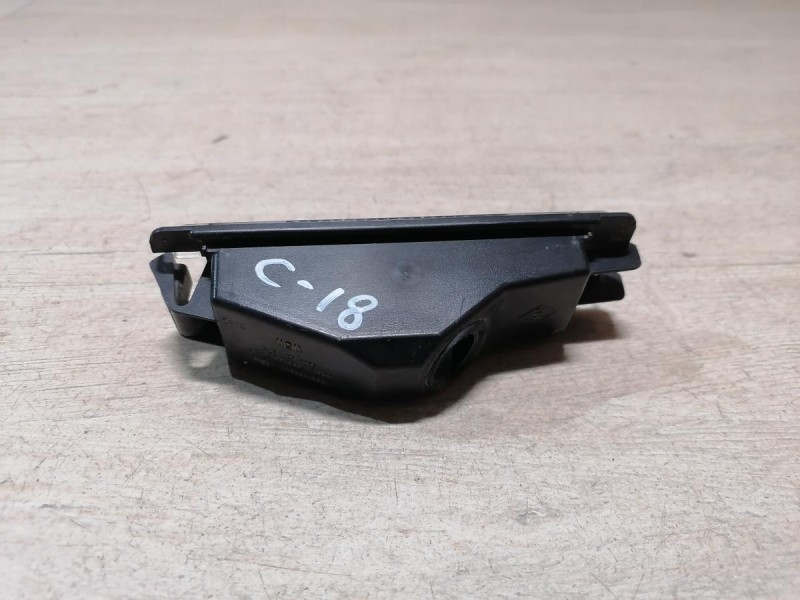 Sandero №18 плафон подсветки номера