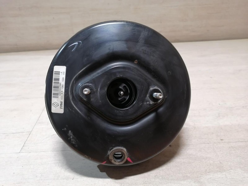 Sandero №18 усилитель тормозов вакуумный