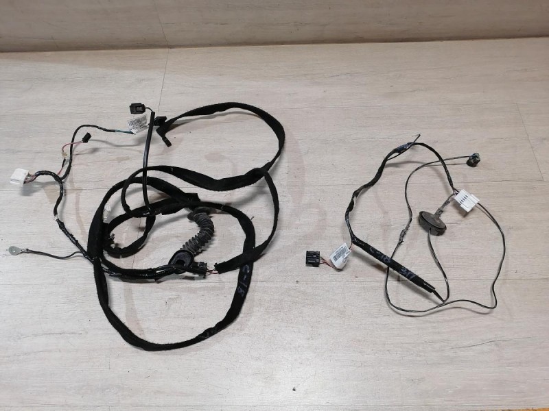 Sandero №18 проводка крышки багажника