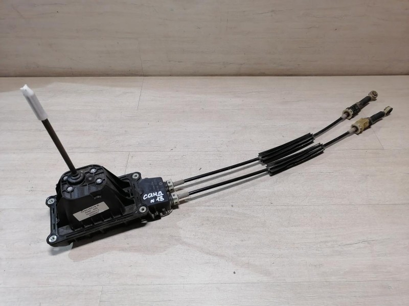 Sandero №18 кулиса мкпп тросиковая в сборе