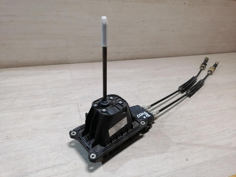 Sandero №18 кулиса мкпп тросиковая в сборе