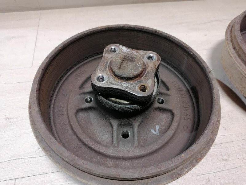 Sandero №18 барабаны задние к-кт