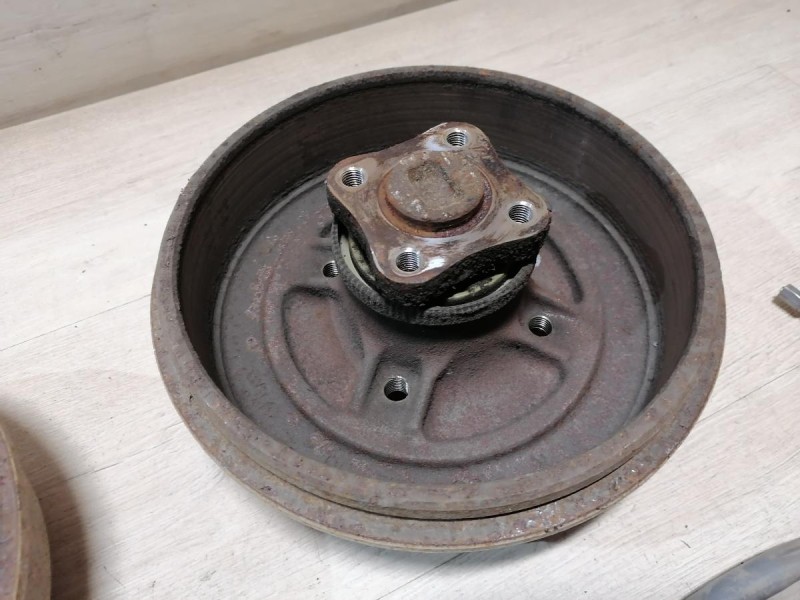 Sandero №18 барабаны задние к-кт