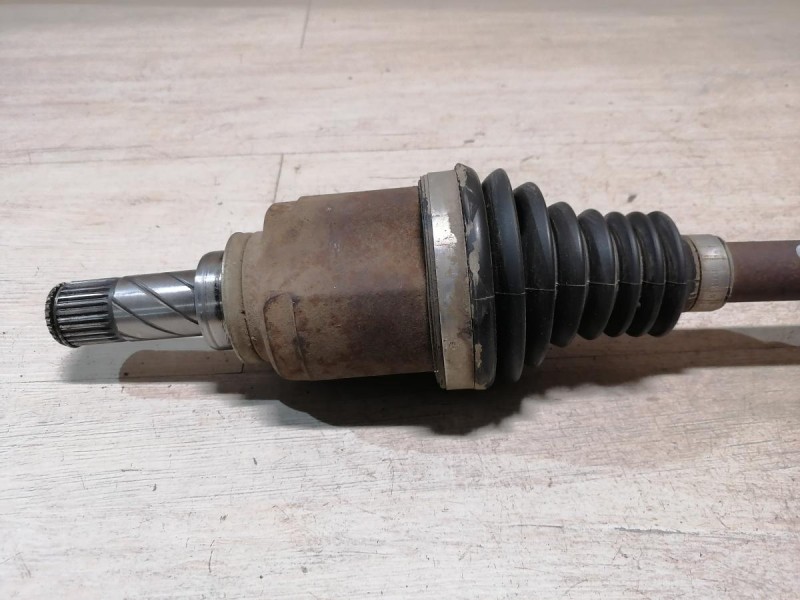 Sandero №18 привод левый h4m