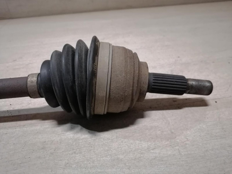 Sandero №18 привод левый h4m