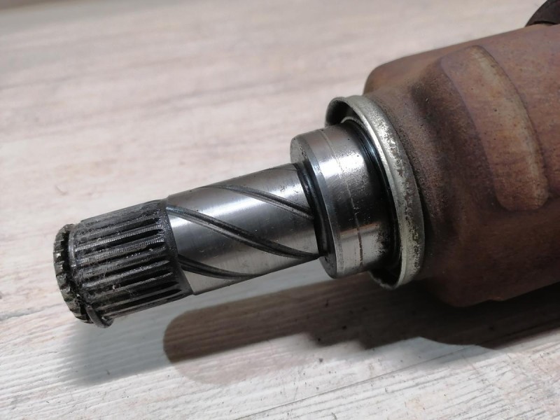 Sandero №18 привод правый h4m