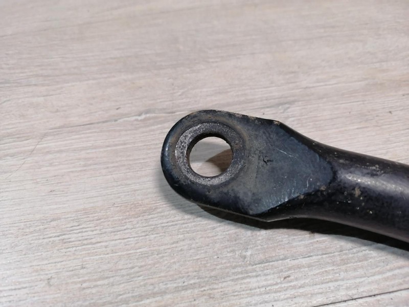 Sandero №18 стабилизатор передний 16кл