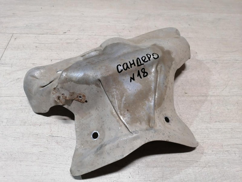 Sandero №18 тепловой экран выпускного коллектора H4M