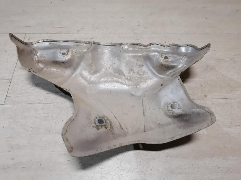 Sandero №18 тепловой экран выпускного коллектора H4M