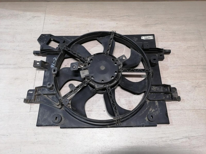 Sandero №18 диффузор в сборе конд