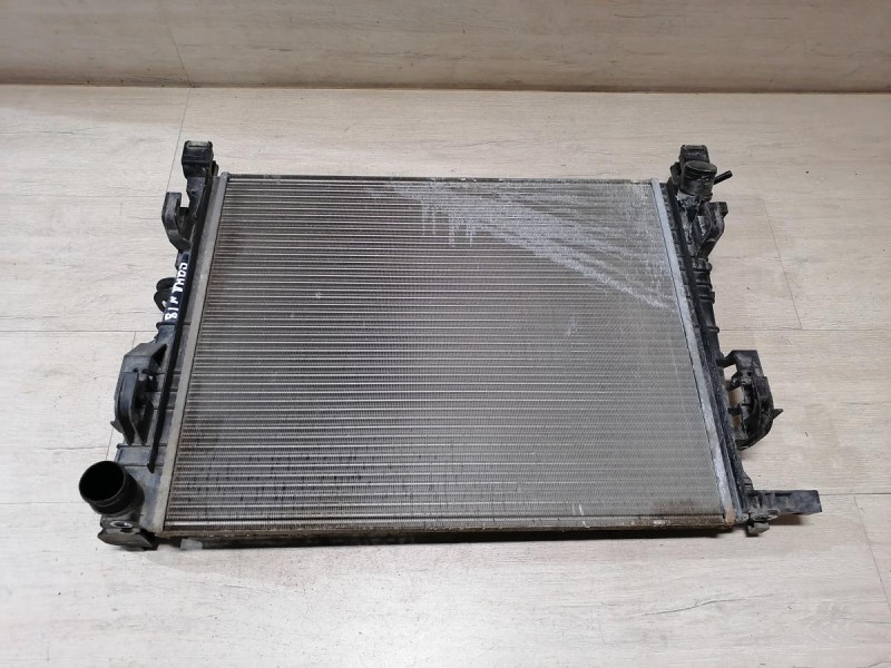 Sandero №18 радиатор охлаждения двигателя