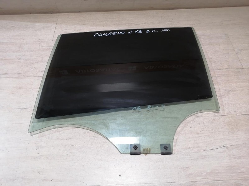 Sandero №18 стекло заднее левое 17