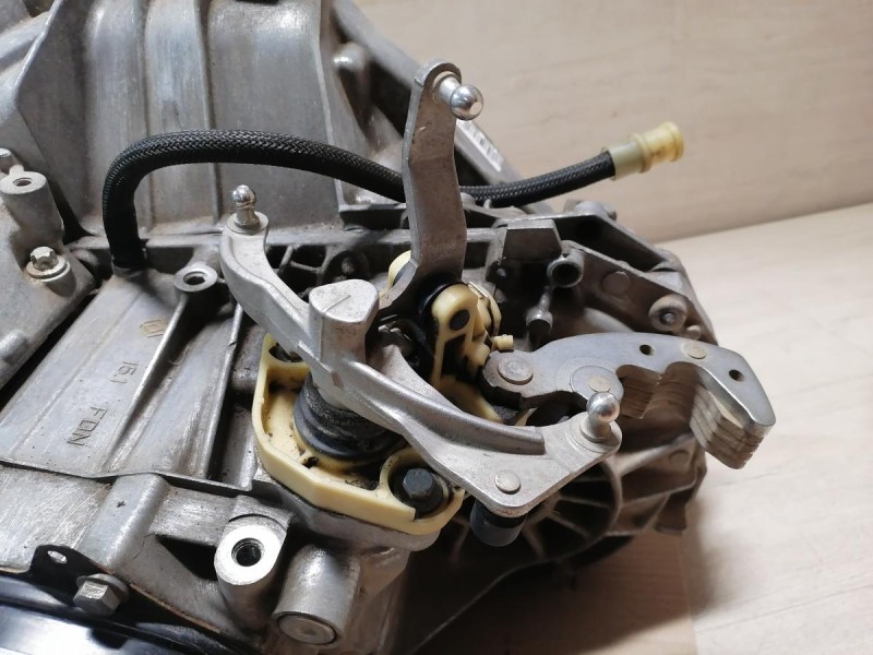 Sandero №18 коробка механика H4M