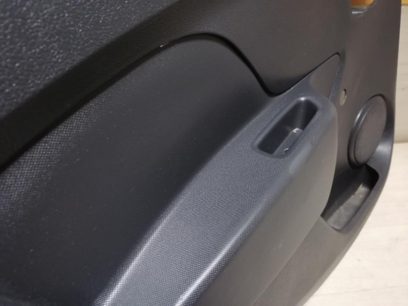 Sandero №18 обшивка двери задняя левая