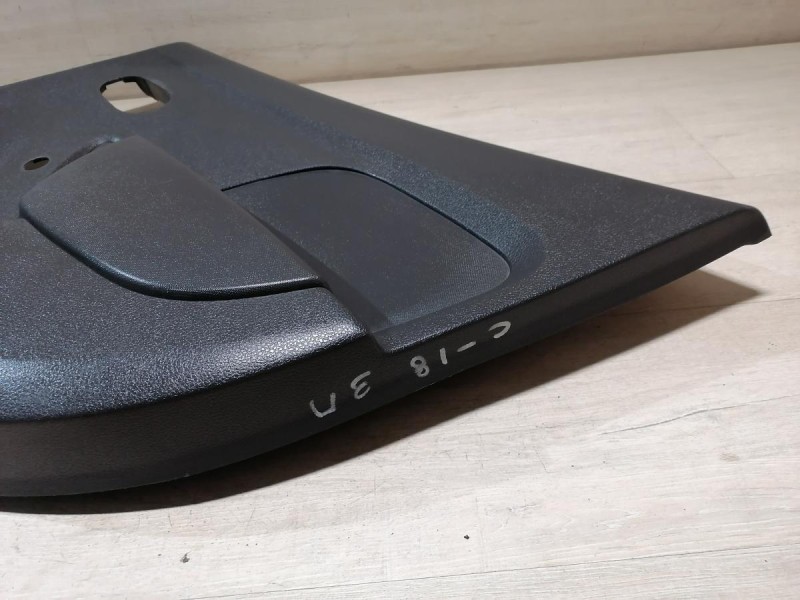 Sandero №18 обшивка двери задняя правая