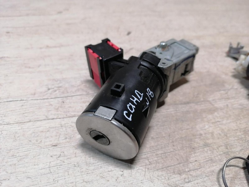 Sandero №18 замок зажигания к-кт