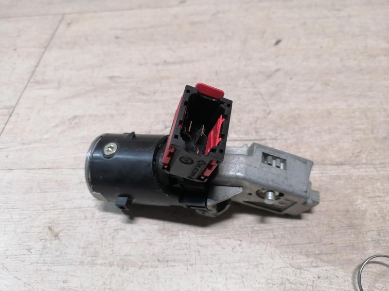 Sandero №18 замок зажигания к-кт