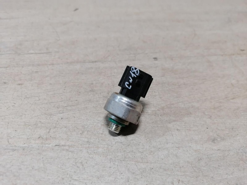 Sandero №18 датчик кондиционера