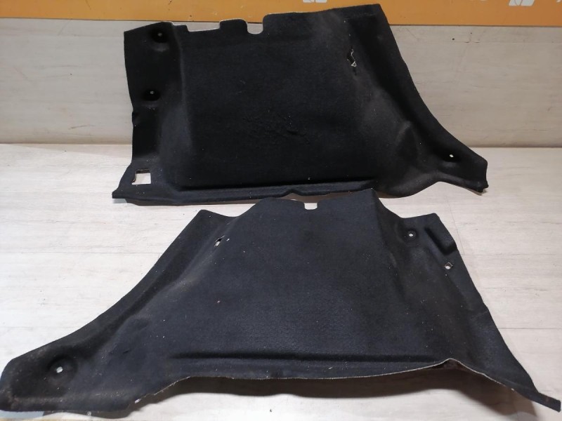 Sandero №18 обшивка багажника левая