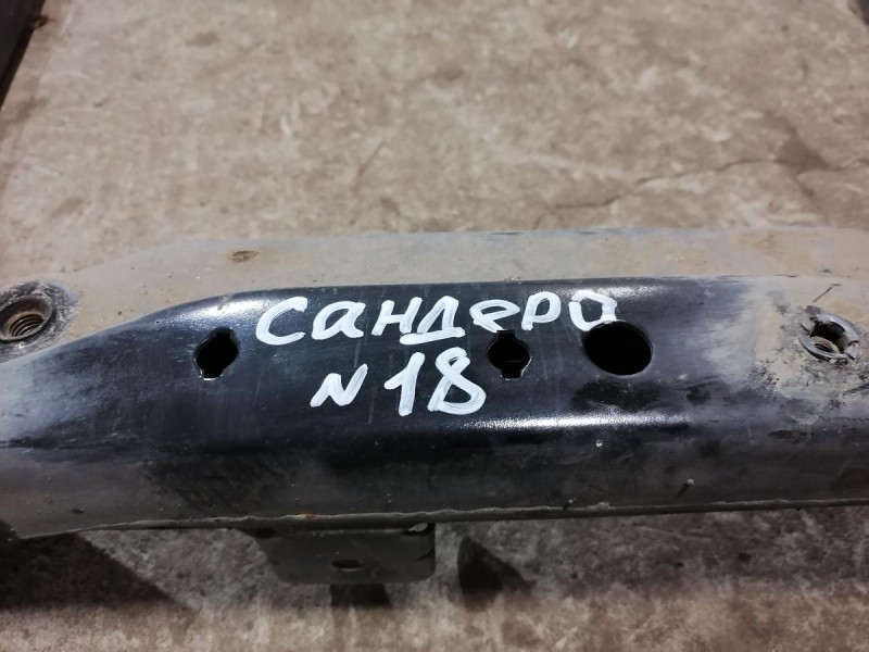 Sandero №18 подрамник деф