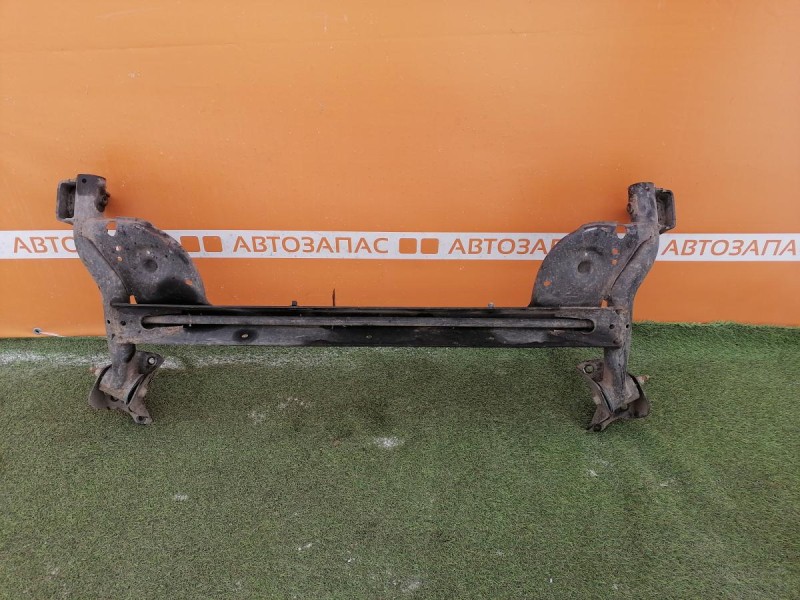 Sandero №18 балка задняя