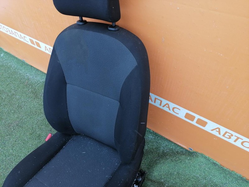 Sandero №18 сиденье переднее к-кт