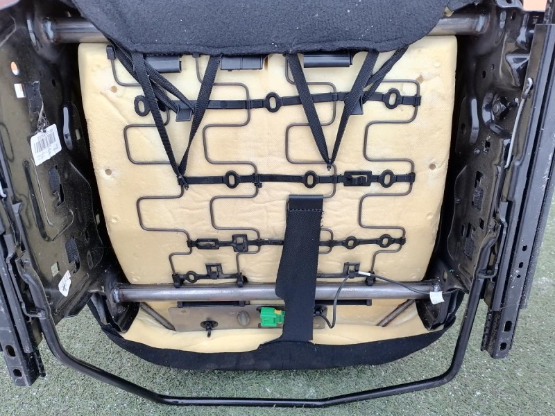 Sandero №18 сиденье переднее к-кт