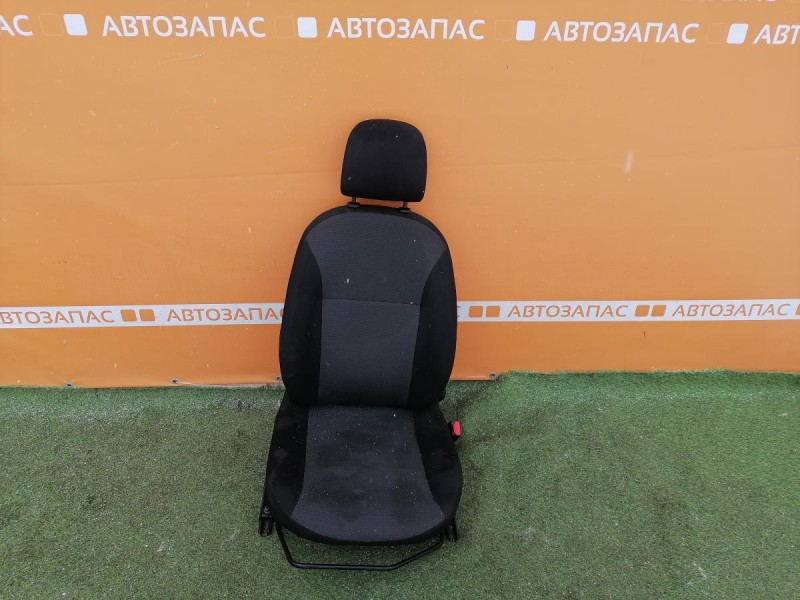Sandero №18 сиденье переднее к-кт