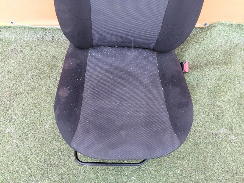 Sandero №18 сиденье переднее к-кт