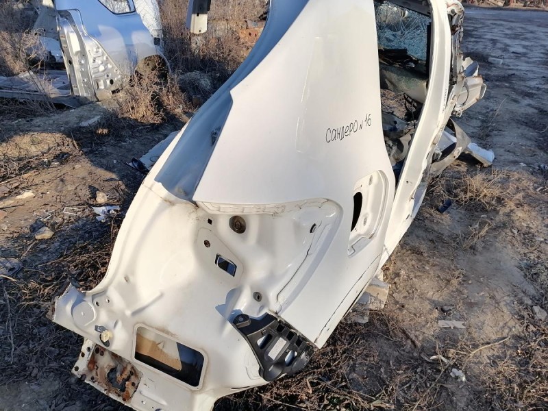 Sandero №16 крыло заднее правое сапожок с порогом