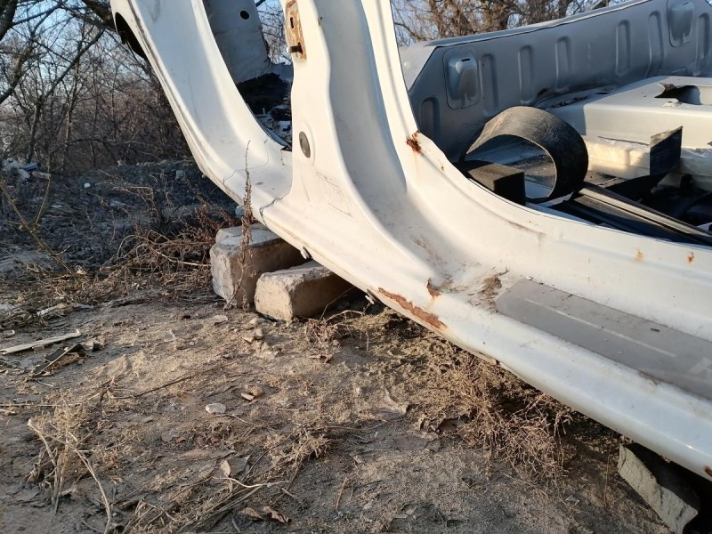 Sandero №16 крыло заднее правое сапожок с порогом