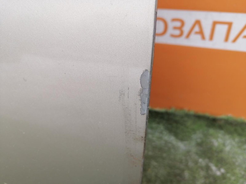 Almera G15 №12 дверь передняя правая деф