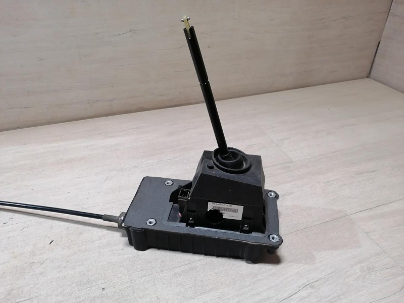 Almera G15 №12 кулиса АКПП в сборе с тросом