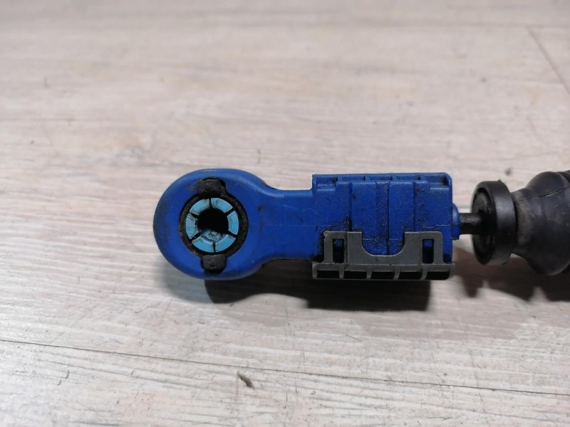 Almera G15 №12 кулиса АКПП в сборе с тросом