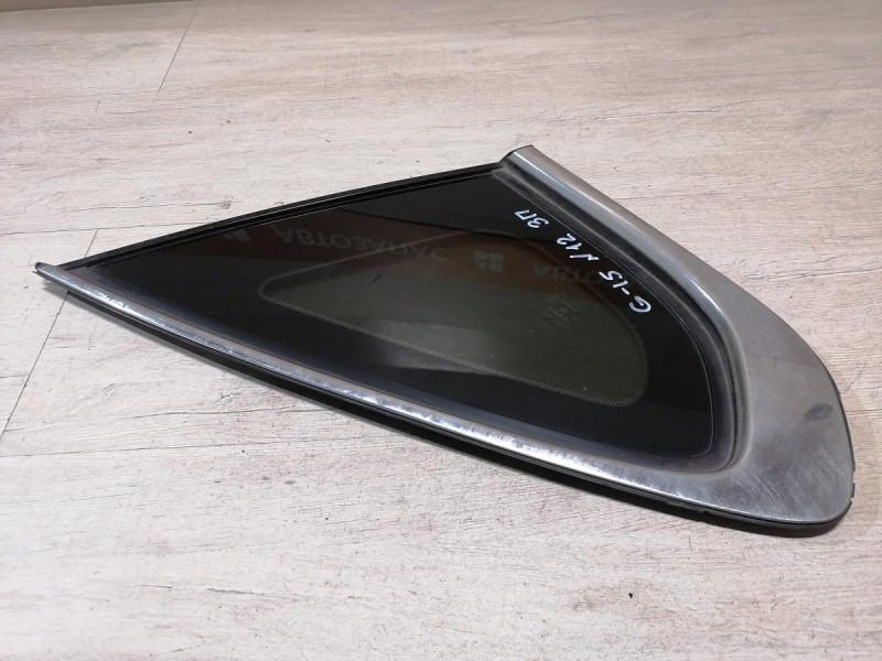 Almera G15 №12 форточка правая 12