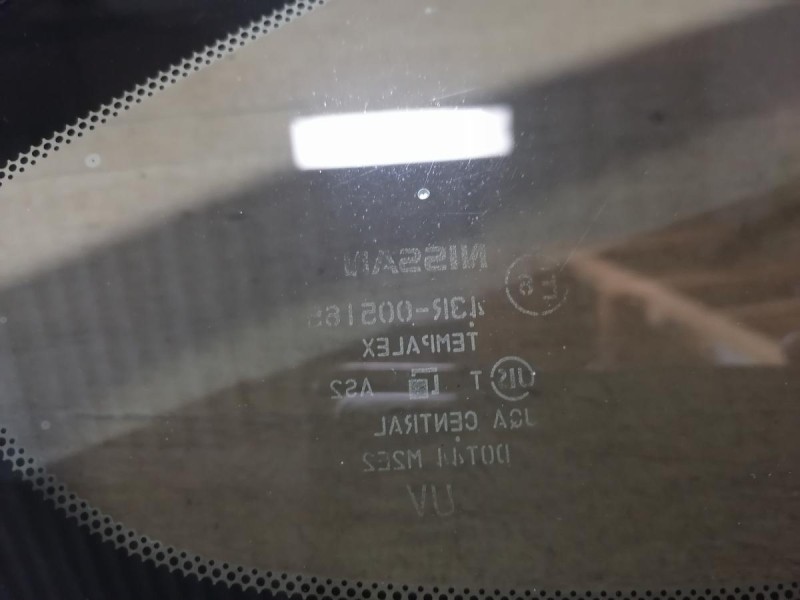 Almera G15 №12 форточка правая 12