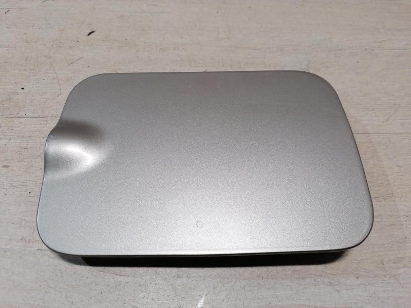 Almera G15 №12 лючок бензобака