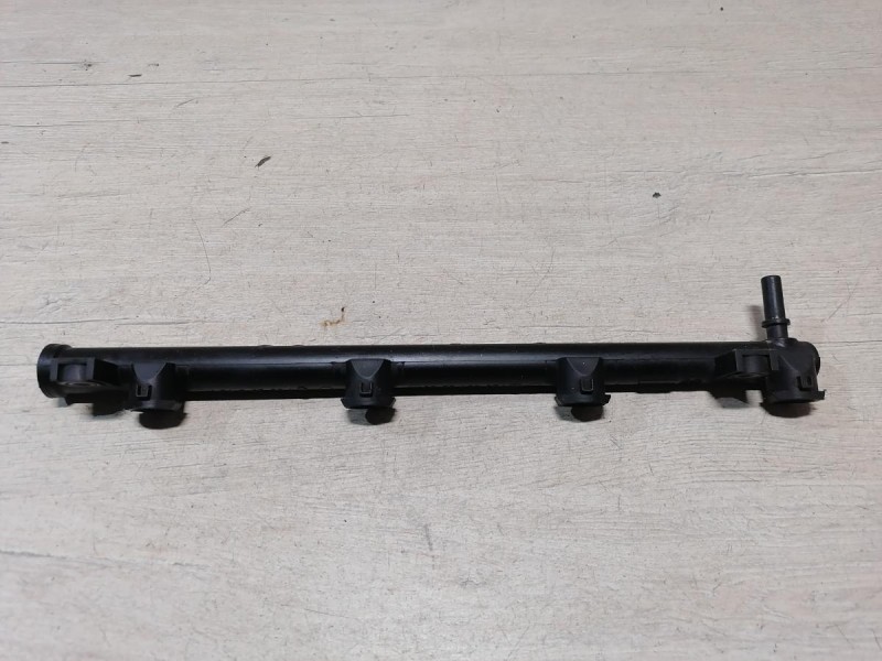 Almera G15 №12 рампа топливная 16 кл K4M