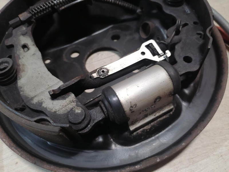 Almera G15 №12 барабан левый правый комплект